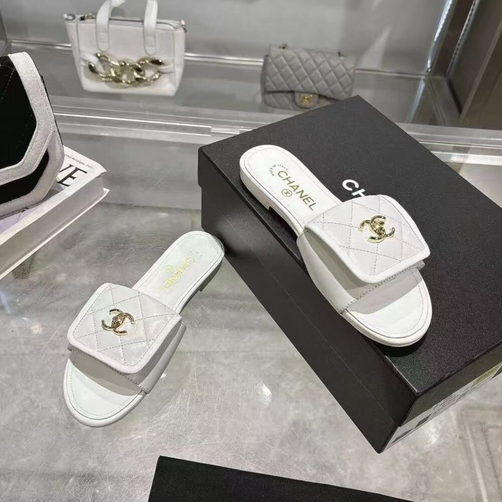 Chanel flip flops flat sandals